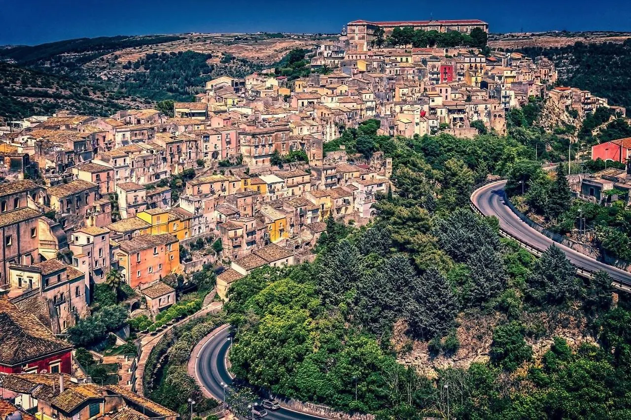 House With 3 Bedrooms In Pozzallo With Wonderful Sea View And Furnished Terrace联系方式